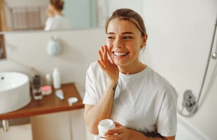 Kenali Efek Samping Penggunaan Retinoid untuk Jerawat dan Cara Mudah untuk Mengatasinya