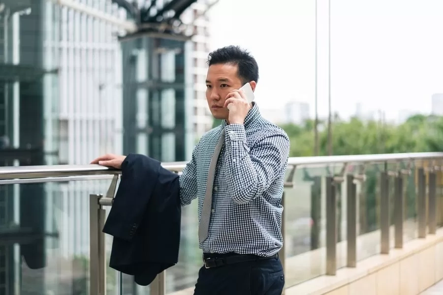 8 Kebiasaan Orang Introvert yang Perlu Ditinggalkan Jika Ingin Menjadi Kaya Raya dan Finansial Stabil