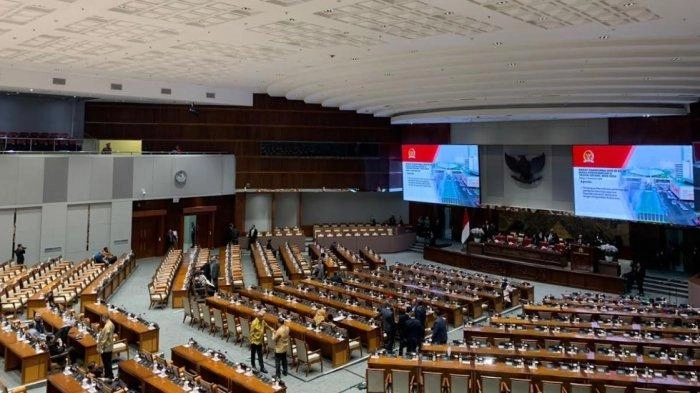DAFTAR LENGKAP 580 Anggota DPR RI dari Delapan Partai yang Duduk di 13 Komisi