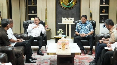 Jaksa Agung Bertemu Menteri Perumahan Maruarar Sirait Bahas Pemanfaatan Lahan Sitaan