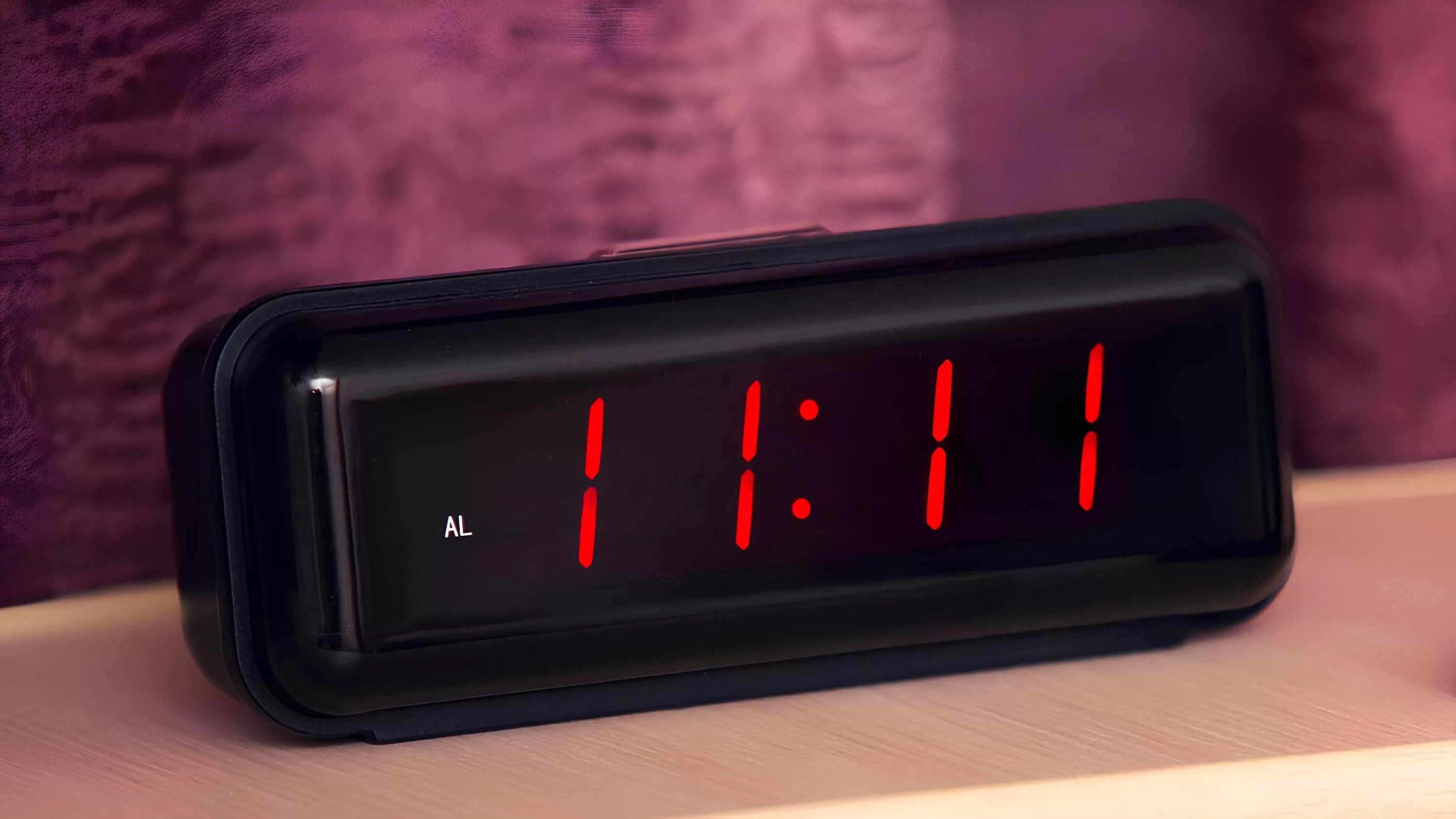 Ini yang Dikatakan Alam Semesta ketika Anda Melihat Pukul 11:11 secara Tak Sengaja