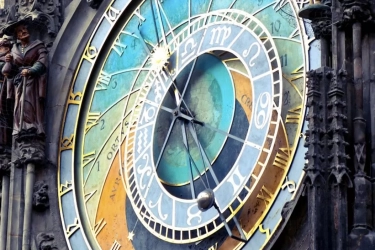 Jago Mendeteksi Bak Cenayang, Ini 5 Zodiak yang Selalu Tahu Apa yang Anda Sembunyikan