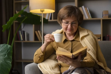 6 Tips Tetap Cerdas dan Pintar di Usia 60-an, Baik Dicoba untuk Menjadi Kebiasaan Sehat