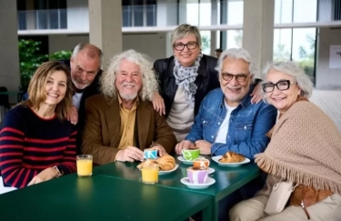 Masa Pensiun Bahagia dan Bermakna: 9 Tipe Orang yang Harus Ada dalam Lingkaran Hidup Anda Saat di Usia Senja