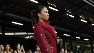 Azizah Salsha Sadar Masih Harus Belajar Lagi setelah Cara Jalannya saat Catwalk Tuai Cibiran