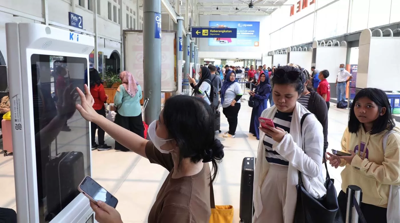 Berikut Ini 5 Rekomendasi Barang yang Perlu Anda Bawa Saat Perjalanan Menggunakan Kereta Api