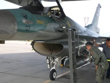 Lanud Iswahjudi Gelar Latihan Pengeboman Air to Ground dan Emergency Response Plan
