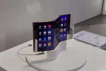 Samsung Bakal Bikin Smartphone Lipat Tiga, Simak Bocoran Bentuknya