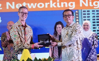 Solar Radiance dan D’Best Group Operasikan PLTS Atap di Pusat Perbelanjaan Terbesar Makassar