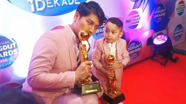 Abang L, Putranya Dapat Penghargaan Khusus, Rizky Billar Ingin Lagu Anak-Anak Semakin Banyak