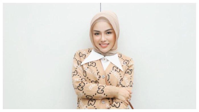 Bebas dari Penjara, Medina Zein Ingin Makan Nasi Padang dan Tampil Sederhana