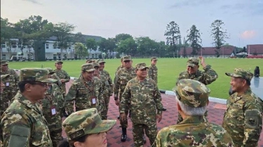 Para Menteri Ikut Latihan Baris Berbaris di Akmil Magelang, Prabowo Orang Pertama Hadir di Lapangan