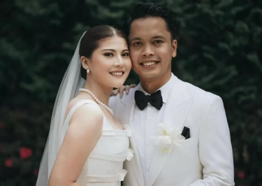 Lepas Masa Lajang, Anthony Sinisuka Ginting Resmi Menikah dengan Mitzi Abigail, Jonatan dan Fajar/Rian Hadir di Pernikahannya