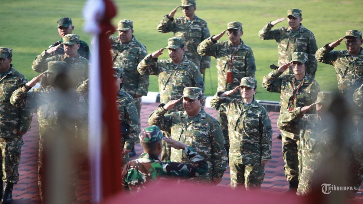 Retreat Hari Pertama Tuntas, Prabowo Kisahkan Sejarah Lembah Tidar Hingga Beri Libur Khusus Taruna