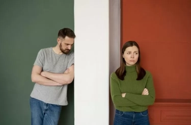 Apakah Ada 'Breadcrumbing' dalam Hubungan Anda? Berikut 8 Tanda Manipulasi Emosionalnya