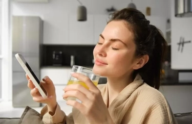 Tak Hanya Bagus bagi Kulit, Inilah 5 Manfaat Kolagen Cair yang Sering Digunakan Sebagai Skincare