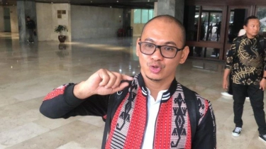 Ipda Rudy Soik Kenakan Jaket Tenun NTT saat RDP dengan DPR RI, Ini Maknanya
