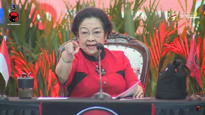 Megawati Ngaku Tak Punya HP, Singgung James Bond
