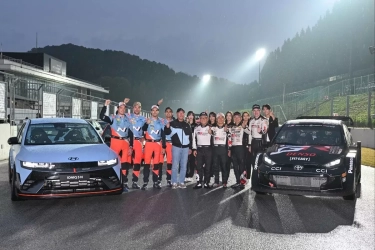 Terlihat Musuhan Padahal Berteman, Hyundai dan Toyota Bikin Festival Motorsport Pamerkan Mobil Balap Rally Andalannya