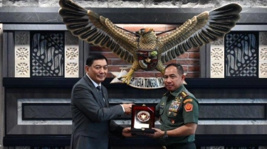 Menhan Sjafrie Sambangi Mabes TNI, Bicara Perlunya Regulasi Reformasi Birokrasi Pertahanan