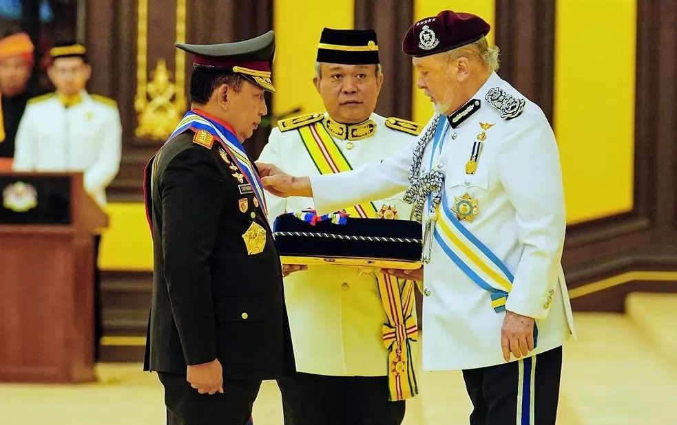 Kapolri Listyo Sigit Prabowo Terima Penghargaan Panglima Gagah Pasukan Polis dari Kerajaan Malaysia