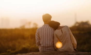 Selalu Menjadi Garda Depan, 5 Zodiak Ini Paling Protektif ke Orang yang Mereka Cintai