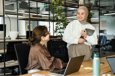 Tidak Lagi Takut, Ini 4 Cara Tampil Percaya Diri sebagai Orang Introvert yang Miliki Kecemasan Sosial