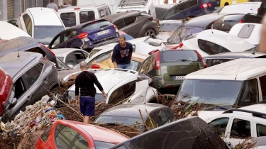 51 Orang Meninggal Hujan Lebat dan Banjir di Spanyol: “Kami Terjebak Seperti Tikus”