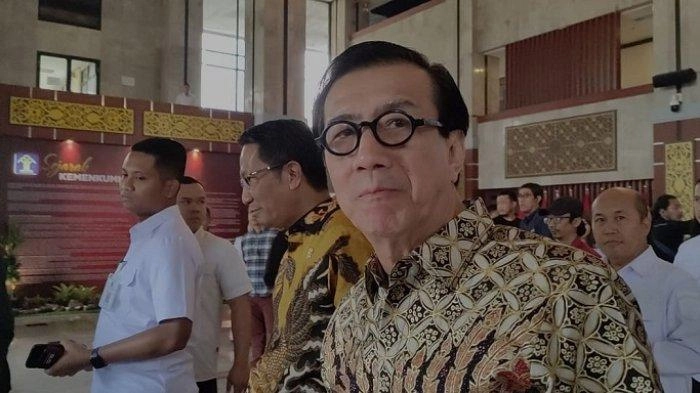 Yasonna Laoly Cecar Natalius Pigai soal Anggaran RP 20 Triliun: Harus Realistis! 