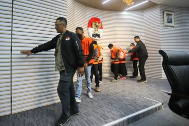 KPK Tahan Dirut PT PPM Terkait Kasus Dugaan Korupsi APD Covid-19