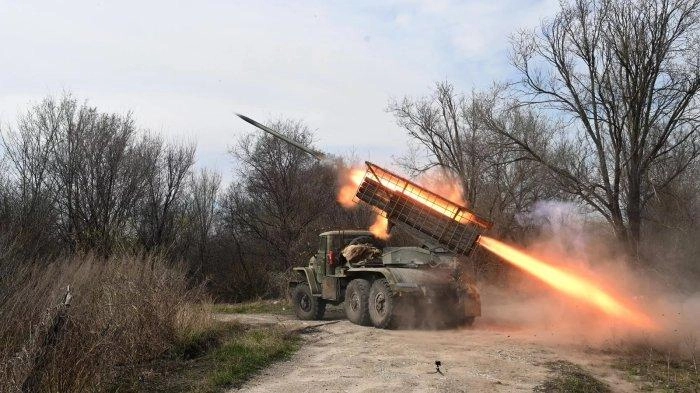 AS Pertimbangkan Tawaran Sekutu NATO untuk Menembak Jatuh Rudal Rusia di Atas Langit Ukraina