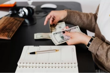 Bersiap! 9 Weton Ini Siap Dilantik Rezeki Besar, Miliki Keberuntungan dan Kesuksesan Tiada Henti