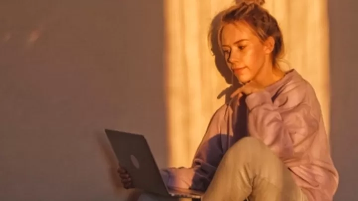 Ini Tips Bagi Perempuan Karier untuk Memiliki Gaya Hidup Sehat dan Mengelola Stres dengan Baik
