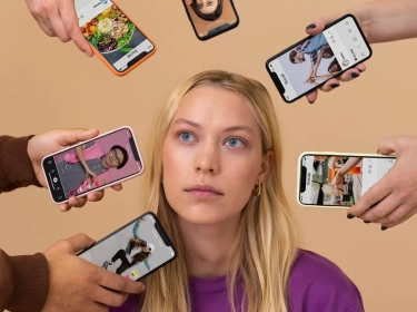 Perempuan yang Tidak Suka Update Status di Media Sosial, Biasanya Memiliki 10 Ciri Kepribadian Ini