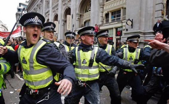 125 Polisi Inggris Dipecat Karena Tidak Jujur Saat Bertugas