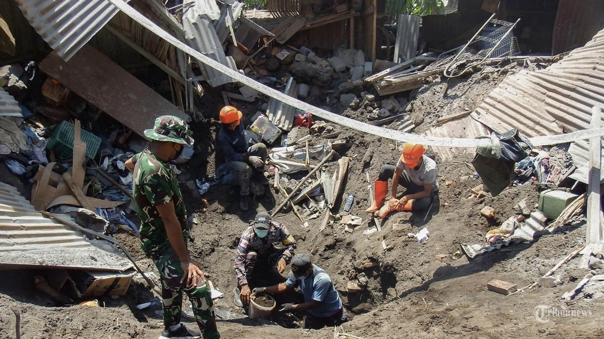 Sebanyak 63 Sekolah Terkena Dampak Erupsi Gunung Lewotobi Laki-Laki NTT
