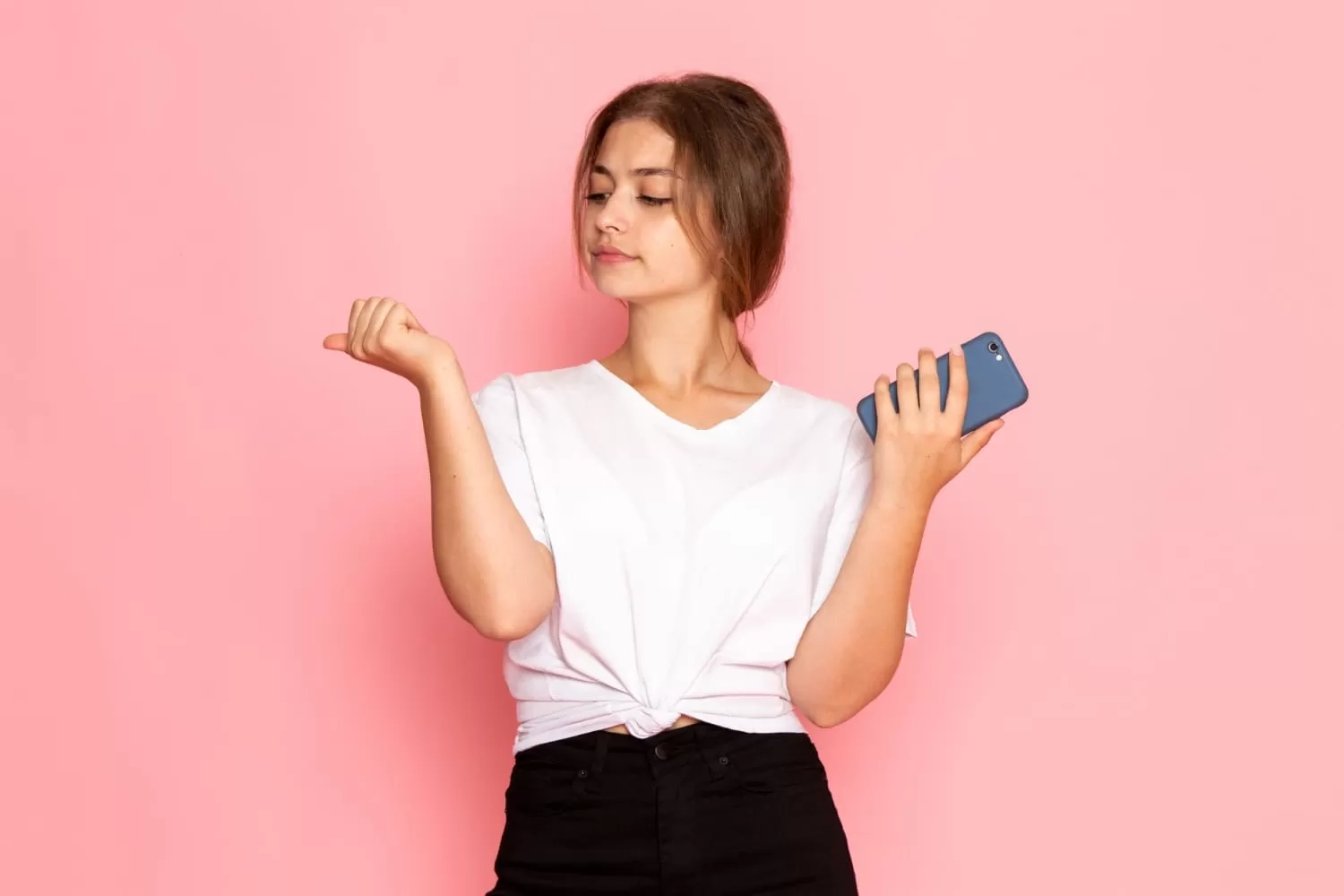 5 dari 12 Zodiak Ini Paling Mungkin Bertahan Hidup Tanpa Handphone, Siapakah Mereka?