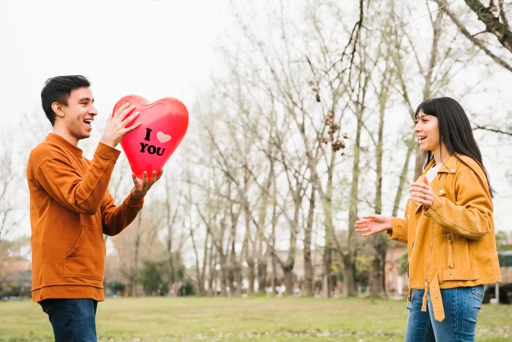 Cek 3 Zodiak yang Sulit Mengungkapkan Cinta pada Pasangan, Ternyata Ini Alasan Mereka