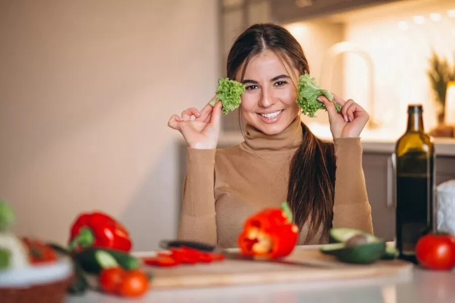 Ingin Kulit, Kuku, dan Rambut tampak Cantik dari Dalam? 7 Makanan Enak ini Wajib Anda Konsumsi!