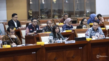 Anggota Komisi I DPR Minta Menkomdigi Dalami Modus Main Judi Online Pakai Pulsa