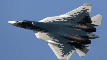Jet Tempur Siluman Rusia Su-57 Mendarat di China untuk Pertama Kalinya, Moskow Kirim Pesan ke Barat?