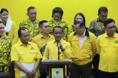 Bukan Jokowi, Bahlil Sebut Dewan Pembina Partai Golkar Dipimpin Agus Gumiwang Kartasasmita