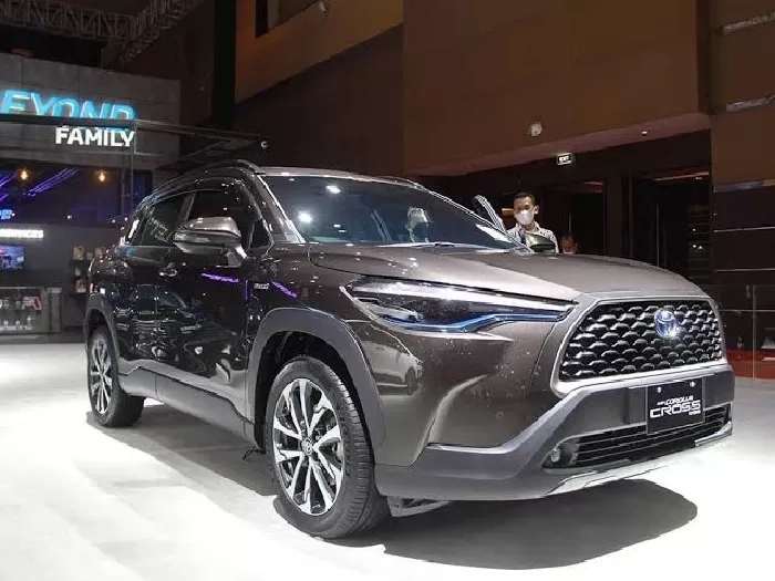 Toyota Mendominasi Pasar Mobil Hybrid, Wuling Pimpin Penjualan Mobil Listrik