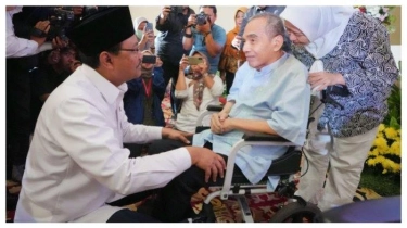 Jelang Hari Pahlawan, Kemensos Berikan Bantuan untuk Keluarga Perintis Kemerdekaan