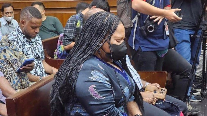 Istri dan Anak Eks Gubernur Papua Lukas Enembe Diperiksa KPK Terkait Kasus Baru