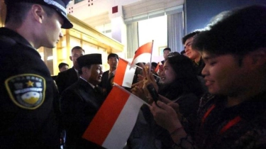 Lawatan ke Beijing, Prabowo Disambut Antusias Mahasiswa Indonesia, Banyak yang Minta Selfie