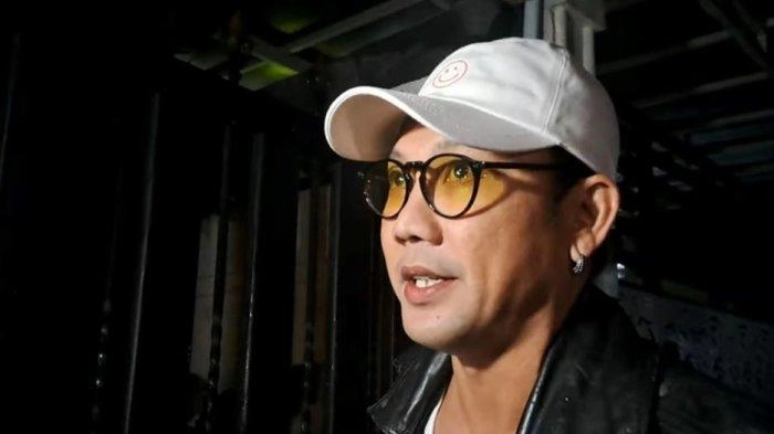 Respons Denny Sumargo Dilaporkan Farhat Abbas ke Polisi: Saya Lihat Arahnya Sudah Kejauhan