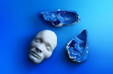 Banyak Layanan Fintech dan E-Wallet Mewajibkan Pengguna Selfie dengan Kartu Identitas, Amankah?