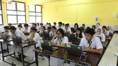 Kirim Surat Terbuka, Haidar Bagir Minta Mendikdasmen Tak Kembalikan Ujian Nasional