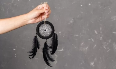 Asal-usul Dream Catcher, Berawal dari Legenda Laba-laba hingga Dibalik Bentuk Desain Jaring-jaring